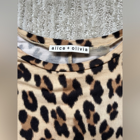 Alice + Olivia Cheetah Print Long Sleeve Top - Picture 5 of 5